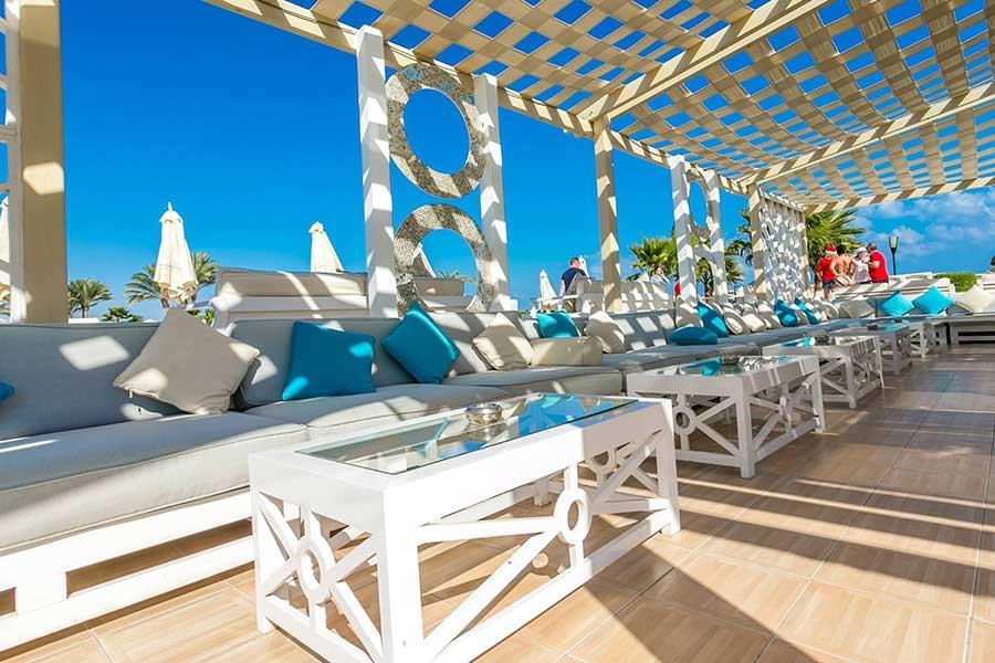Premier Le Reve Hotel & Spa (Adults Only) Hurghada Exterior photo The beach club at the resort