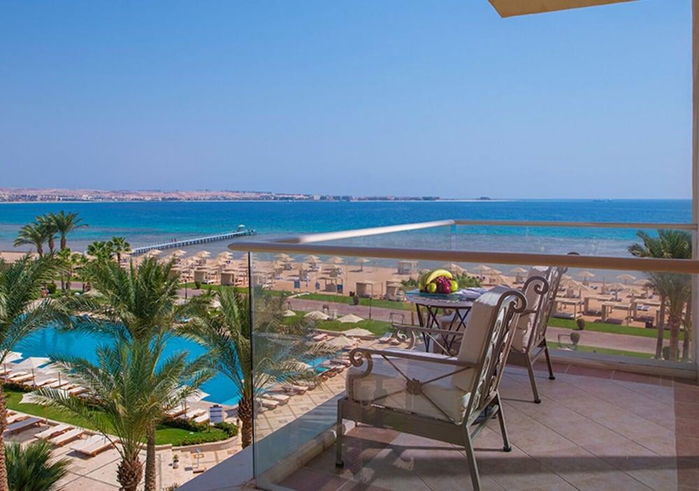 Premier Le Reve Hotel & Spa (Adults Only) Hurghada Exterior photo View of the Red Sea from the balcony of a suite at the Hilton Sharm El Sheikh Resort