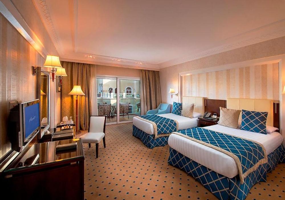 Premier Le Reve Hotel & Spa (Adults Only) Hurghada Exterior photo A room at the hotel