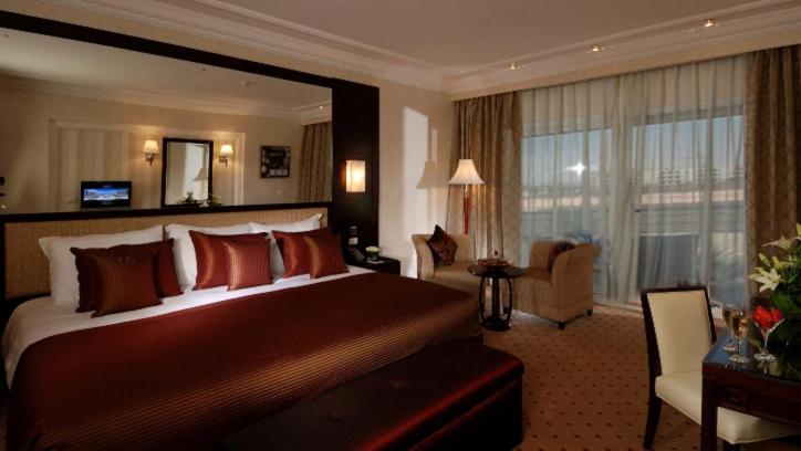 Premier Le Reve Hotel & Spa (Adults Only) Hurghada Exterior photo A room at the hotel
